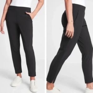 Athleta Brooklyn Ankle Pant Jogger in Black